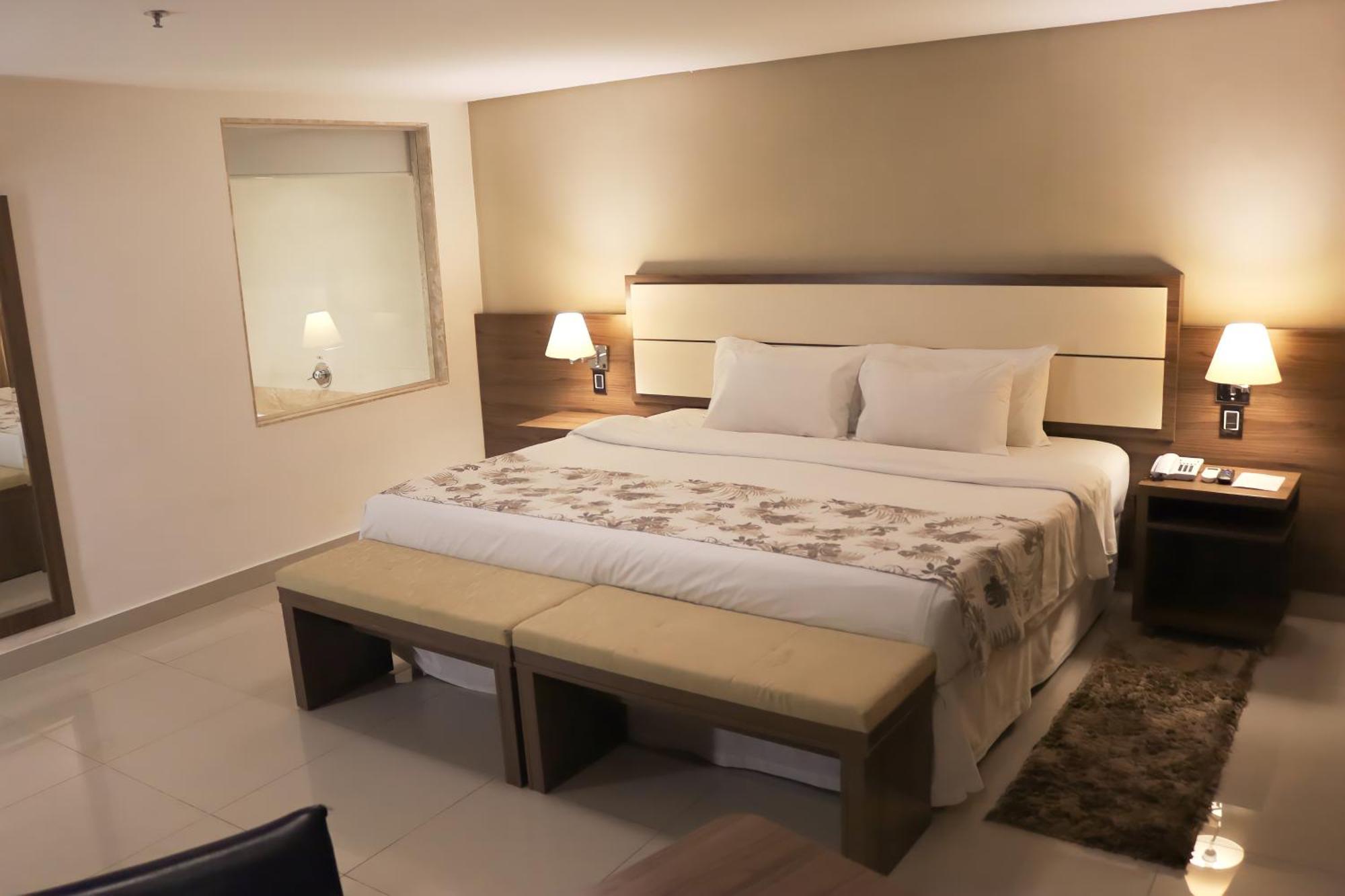 Sj Premium Hotels By Atlantica Гояния Екстериор снимка